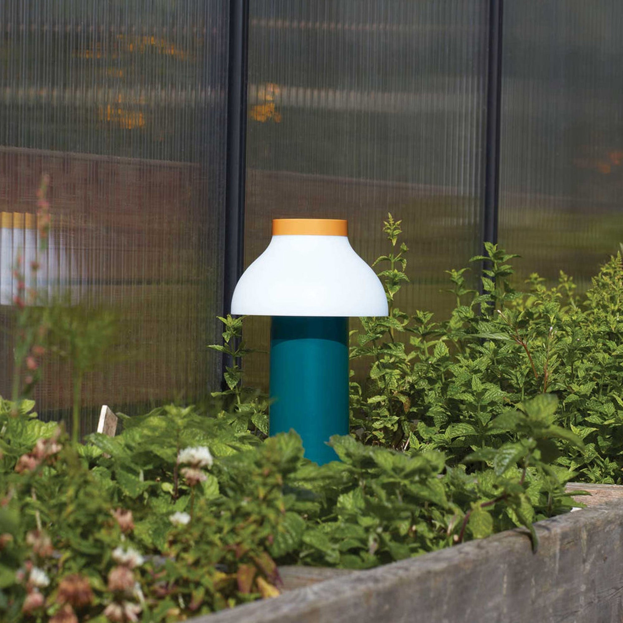 مصباح بي سي المحمول رقم 2 - أزرق سماوي