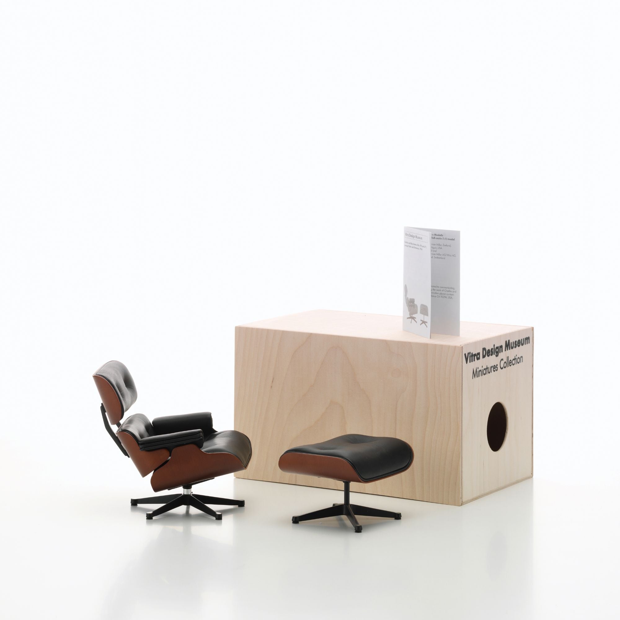 Miniatures%20Lounge%20Chair%20&%20Ottoman image 3