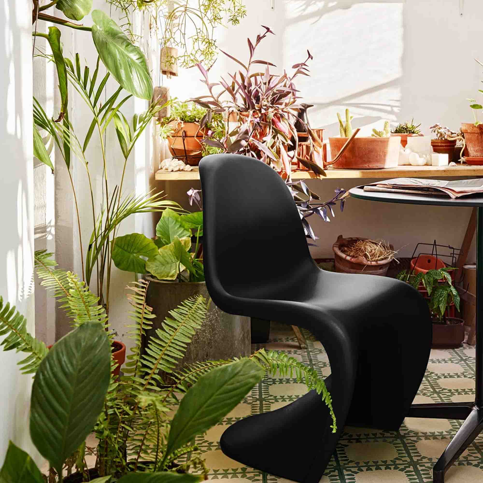 Panton Chair Deep Black – The Conran Shop