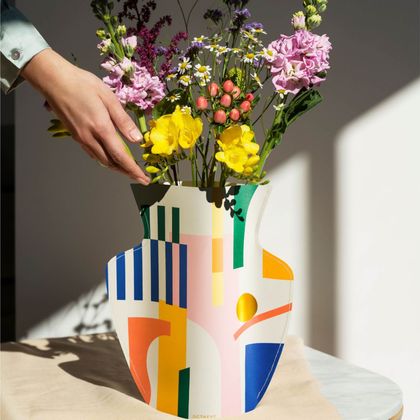 مزهرية امبريو الورقية