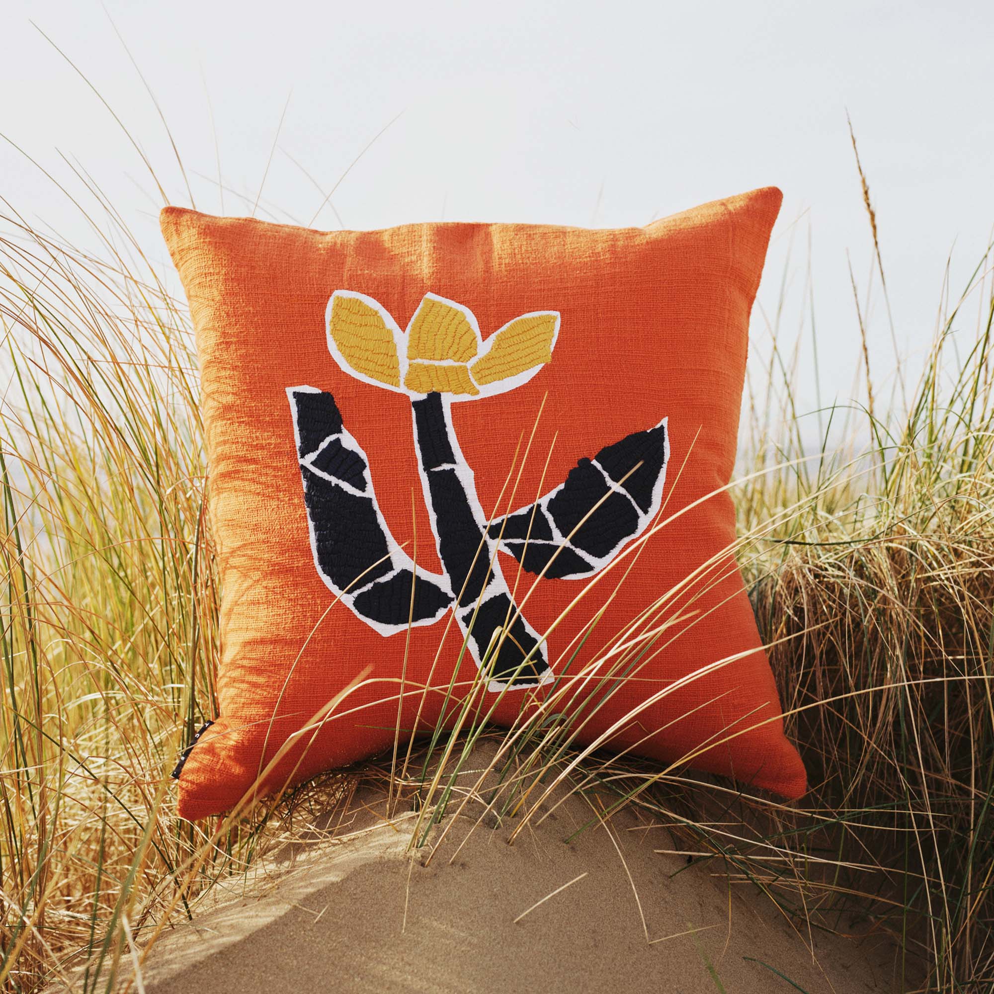 Pieces Solitary Flower Cushion Cover 50cm x 50cm