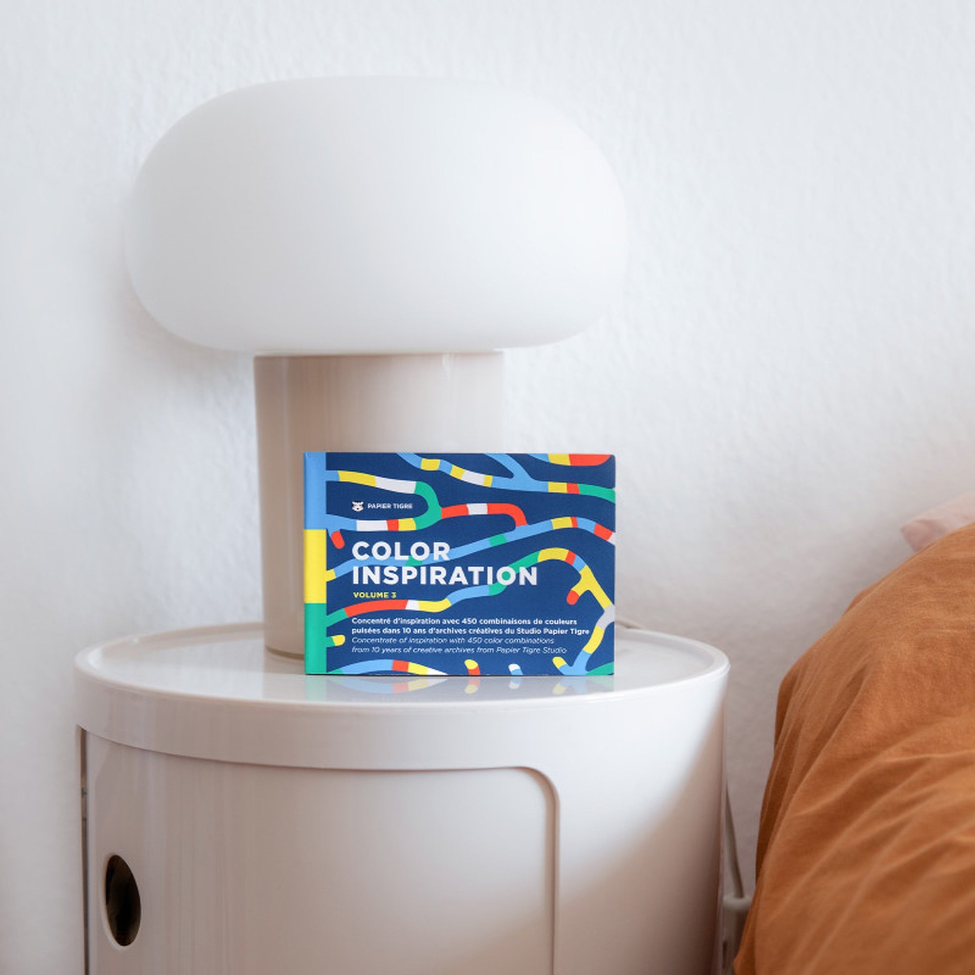 كتاب إلهام الألوان - المجلد الثالث